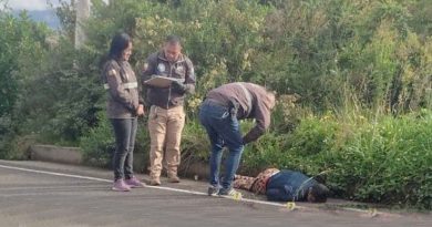 En plena vía mataron un hombre. Tenía varios impactos de bala