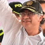 botoga gustavo petro 1